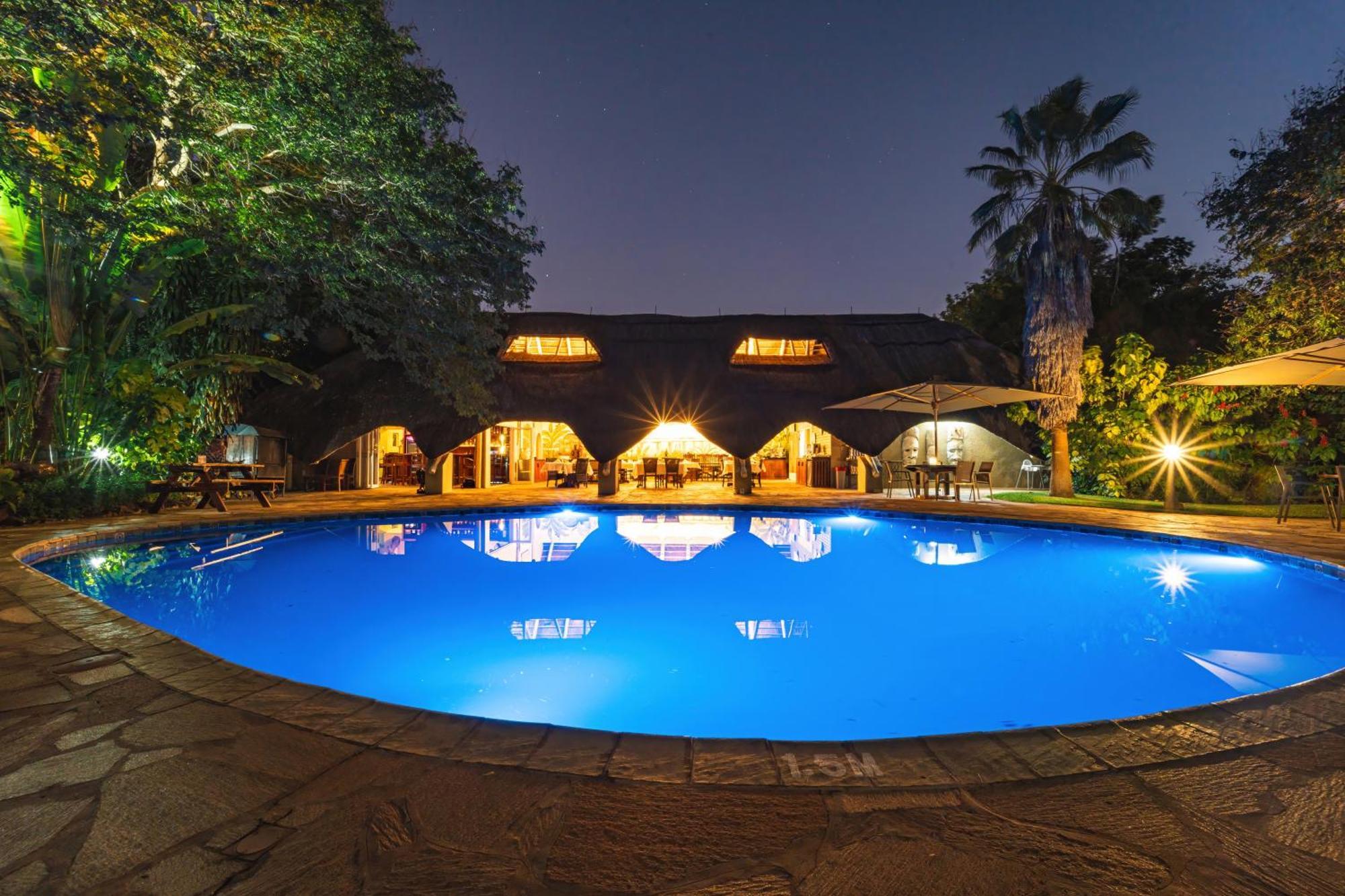 Bayete Guest Lodge ヴィクトリア・フォールズ エクステリア 写真