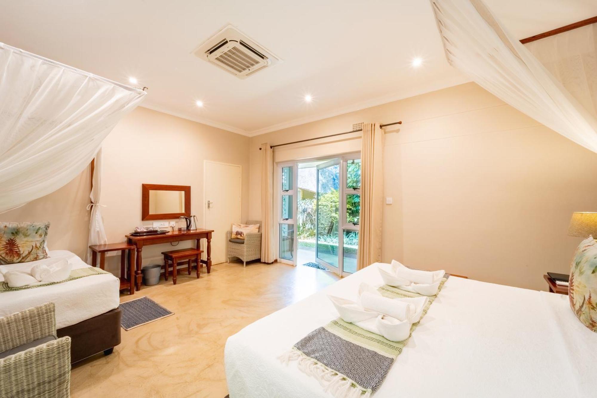 Bayete Guest Lodge ヴィクトリア・フォールズ エクステリア 写真