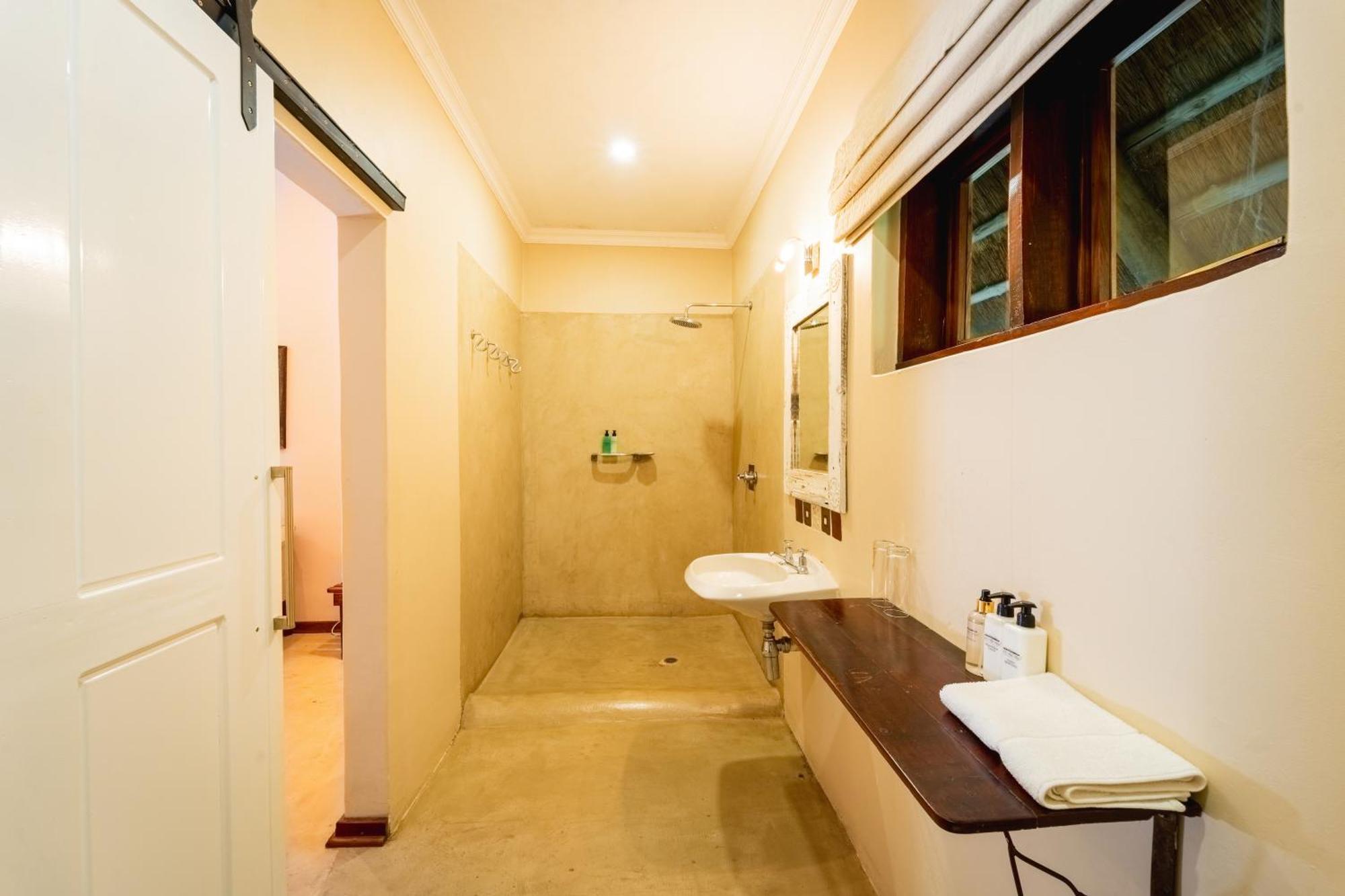 Bayete Guest Lodge ヴィクトリア・フォールズ エクステリア 写真
