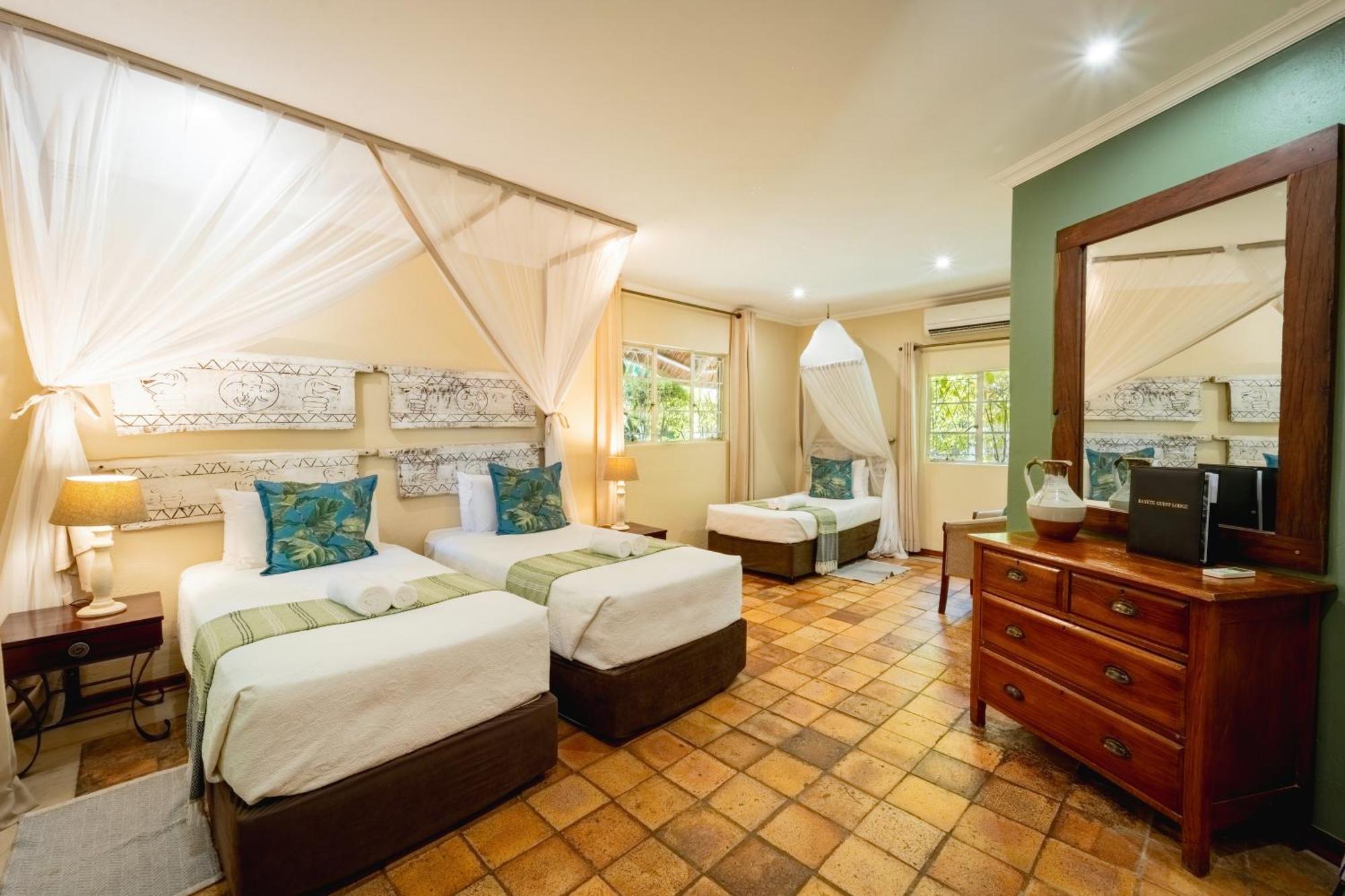 Bayete Guest Lodge ヴィクトリア・フォールズ エクステリア 写真